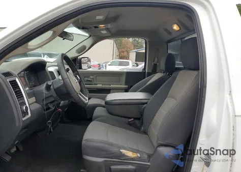 2011 Dodge Ram 1500 z USA, uszkodzony, nr VIN 3D7JB1EP2BG524264